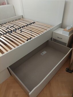 Bílá manželská postel 160x200 s úložným prostorem + rošty - 2