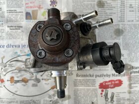 Vysokotlaké čerpadlo z motoru 9H05 1.6 HDI 8V - 2