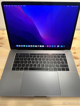 Apple MacBook Pro 2016 15” 256GB i7 16GB RAM - 2