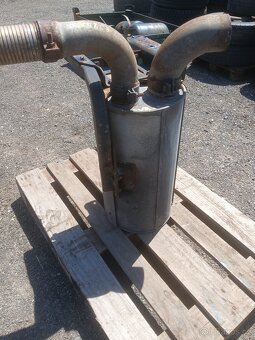 Man tgl 12.250 výfuk - 2