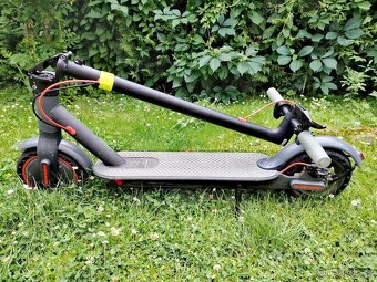 Elektrokoloběžka AOVO PRO M 365 - 2