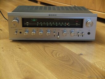 SONY STR-7055 FM/AM stereo přijímač (1972-76) - 2