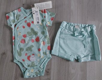 Set jahody nebo zmrzliny vel. 56 nebo 62 - nové Lindex - 2
