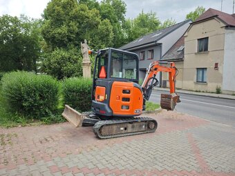 Pásový minibagr Hitachi ZX33U- 5A - 2
