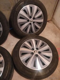 4ks alu disky orig. Škoda 5x112 r17 pneu 215/55 R17 5mm - 2