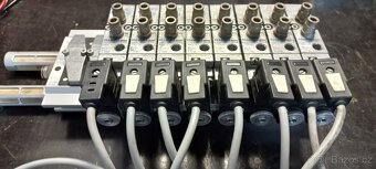 Pneumatické ventily Festo 8ks - 2