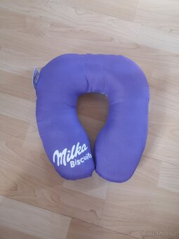 Cestovní polštářek Milka Biscuits - 2