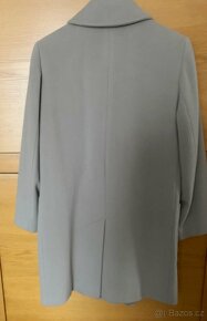 Béžový dámský kabát - 2