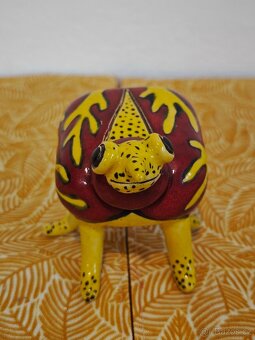 Brouk - keramická soška - Viktor Žuk - 2