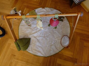 TINY LOVE Hrací deka s dřevěnou hrazdou Boho Chic - 2