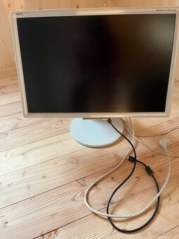 Monitor NEC MultiSync LCD2470 WNX - 2