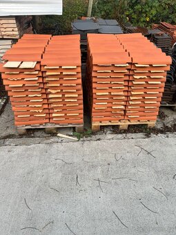 Prodám střešní tašky Prejz velký vrchní režná - 2