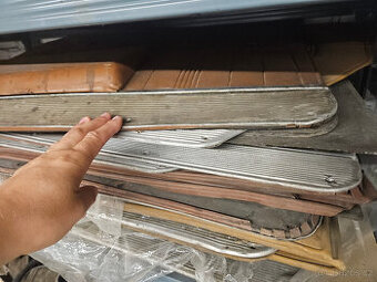 Poptávka tapecírunků šedých - Volha 24 - 2