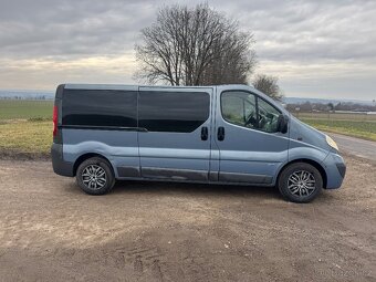 Opel Vivaro 9 míst Long - 2