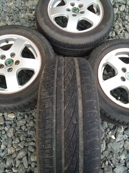 alu kola ŠKODA 6Jx14H2 ET43 5x100 pneu 180/60/14 - 2