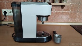Pákový kávovar DeLonghi - 2
