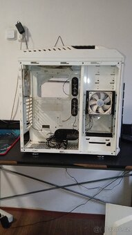 PRODÁM PC SKŘÍN - 2