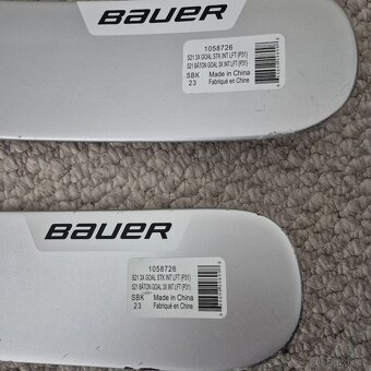 Brankářská hokejka do pravé ruky Bauer Vapor 3X veliost 23 - 2