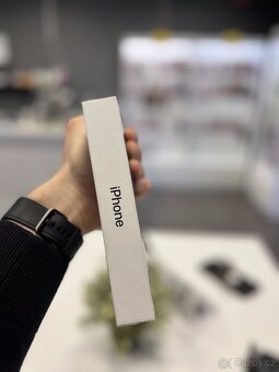 Apple iPhone 16 Pro 128GB Black Titanium E-SIM - 2