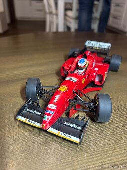Ferrari F310 1:18 - 2