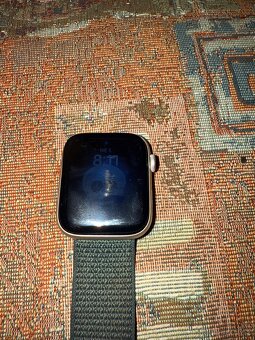 Apple Watch SE (GPS) 2. generace - 2