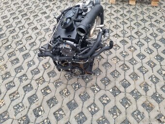 Motor 1,9 tdi typ AVQ super stav a km top - 2