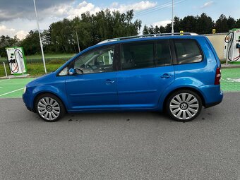 Volkswagen Touran - 2