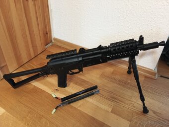 Airsoftová zbraň - 2