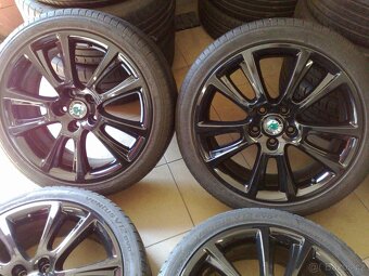 alu kola 5x112 r18 original škoda 225/40/18 - 2