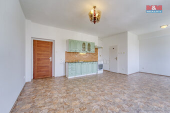 Pronájem bytu 1+kk, 31 m², Plzeň, ul. Barákova - 2