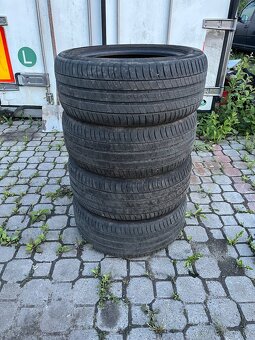 225/50 R17 - 2