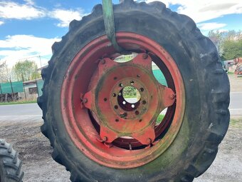 Zetor 3011 kola, ráfky W10x28, hvězdice možno zvlášť - 2