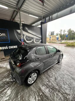 Mazda 2 HYBRID - 2