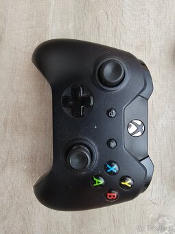 3x XBOX ovladač - 2