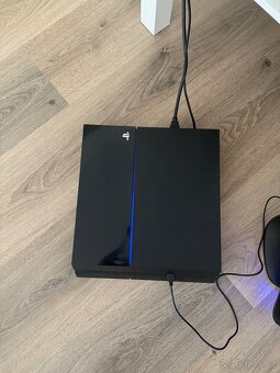 PlayStation 4 1TB - 2