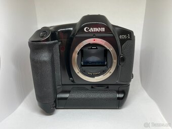 Canon EOS 1 HS - 2