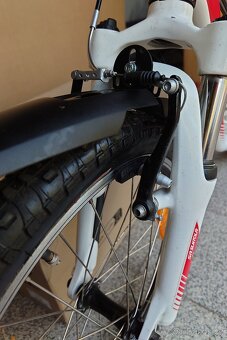Prodám dětské kolo Specialized Hotrock 20" - 2