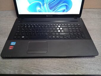 NOTEBOOK i5 / 17,3" / SSD 512GB / GRAFIKA 2GB / WIN.11 - 2