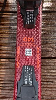 Detske carvingove lyze Atomic redster 140 cm - 2