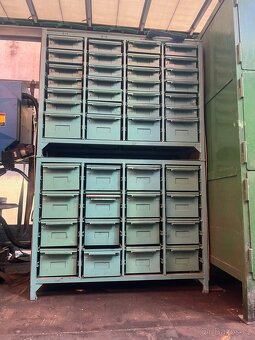 Zásuvkový,šuplíkový regál - 2