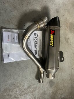 AKRAPOVIČ ktm 390 - 2