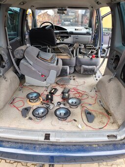 Peugeot 806 sada reproduktorů - 2