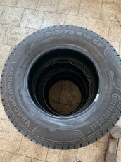 Continental VanCamper 215/70R15 CP - 2