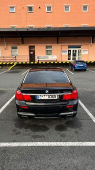 BMW 750Li xDrive F02 - 2