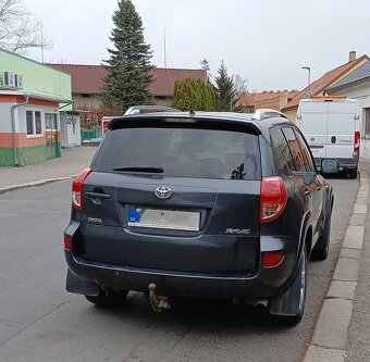 TOYOTA RAV4 2.2 D-CAT - 2
