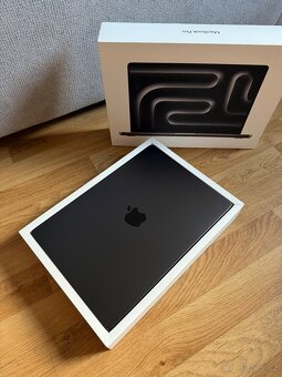 MacBook Pro 14” M3 Pro 18GB/1TB Space Black - 2