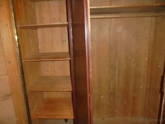 stará dřevěná skřín masiv - 2