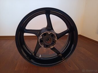 Zadní ráfek Yamaha R1 - 2