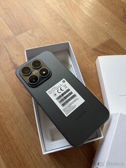 Xiaomi 17 256GB černý - 2