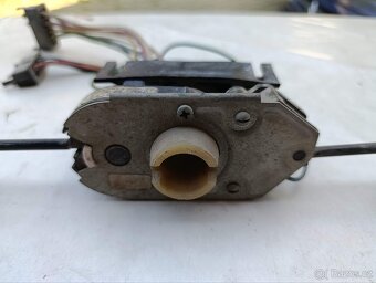 přepínač pod volant automobily Škoda - 2